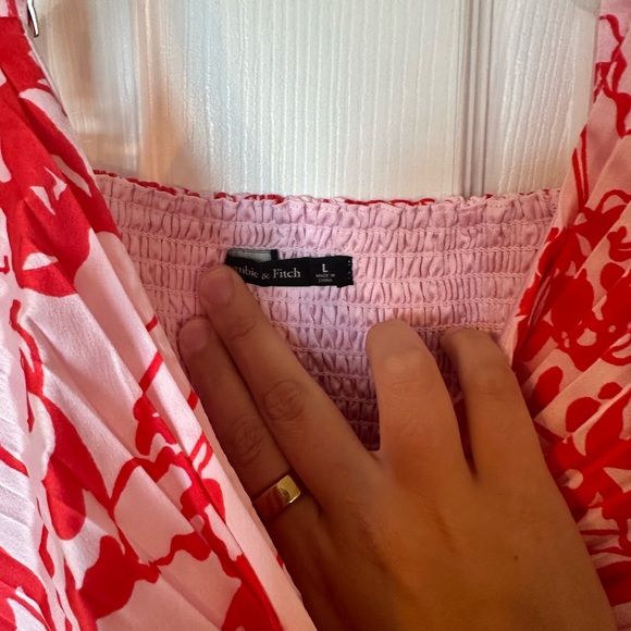 Abercrombie Flirty Set - Picture 6 of 8